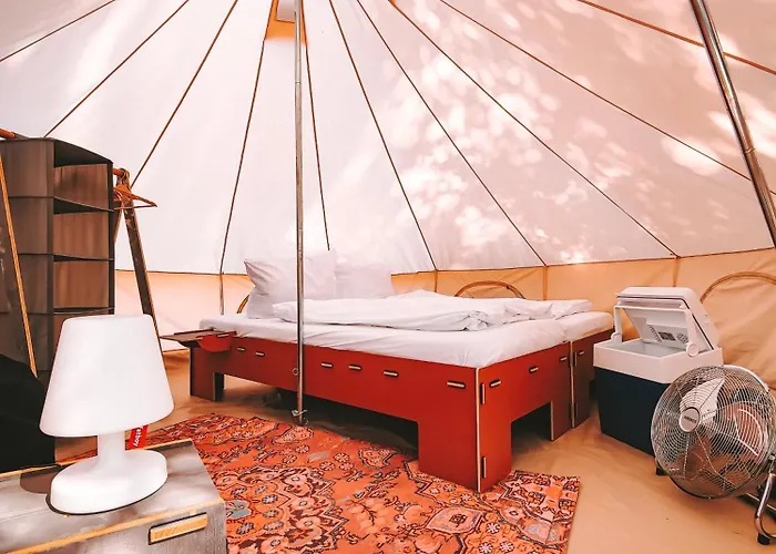 Luxe tent Domo Camp - Glamping Camp *